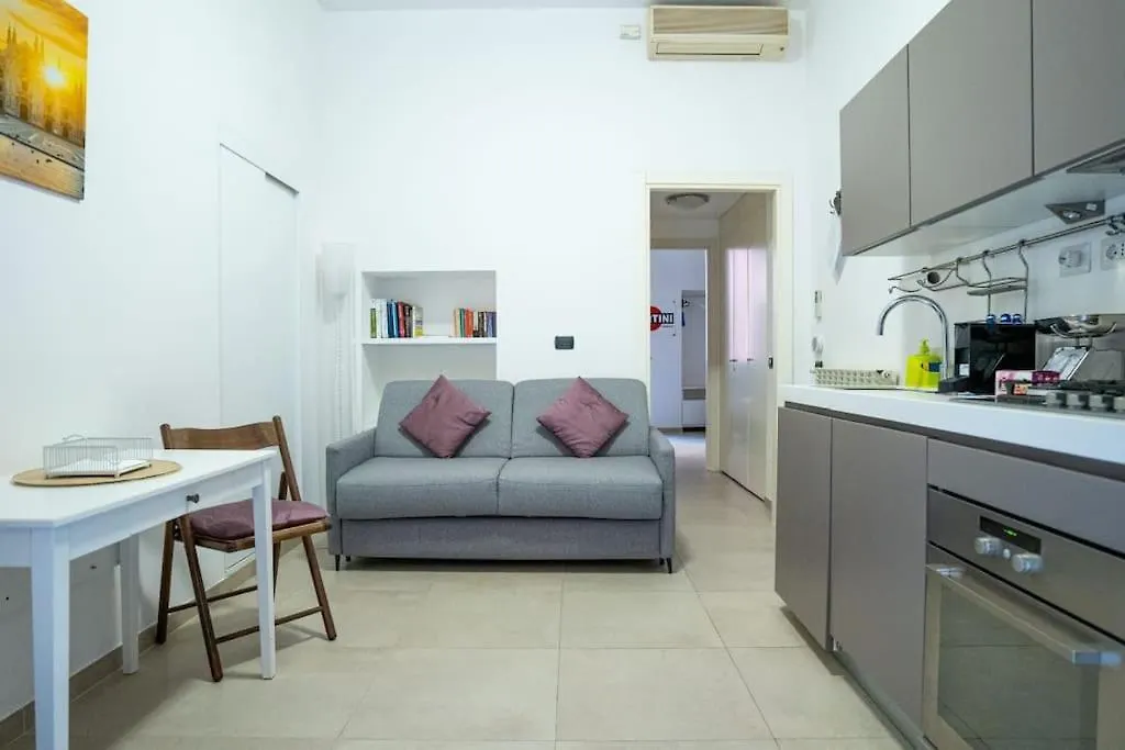 Bilocale Nel Cuore Di Moscova Milão Apartamento