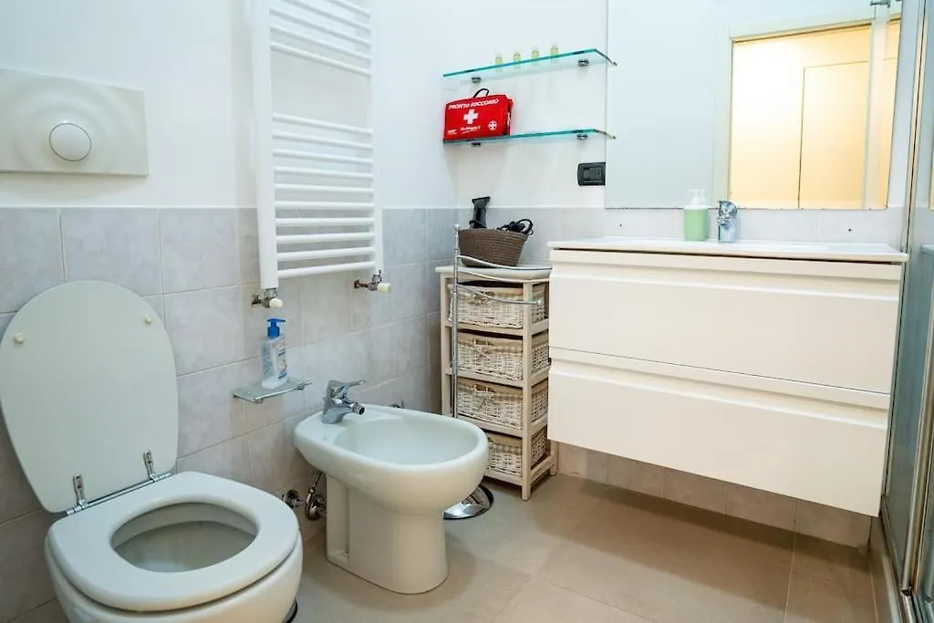 Bilocale Nel Cuore Di Moscova Milão Apartamento